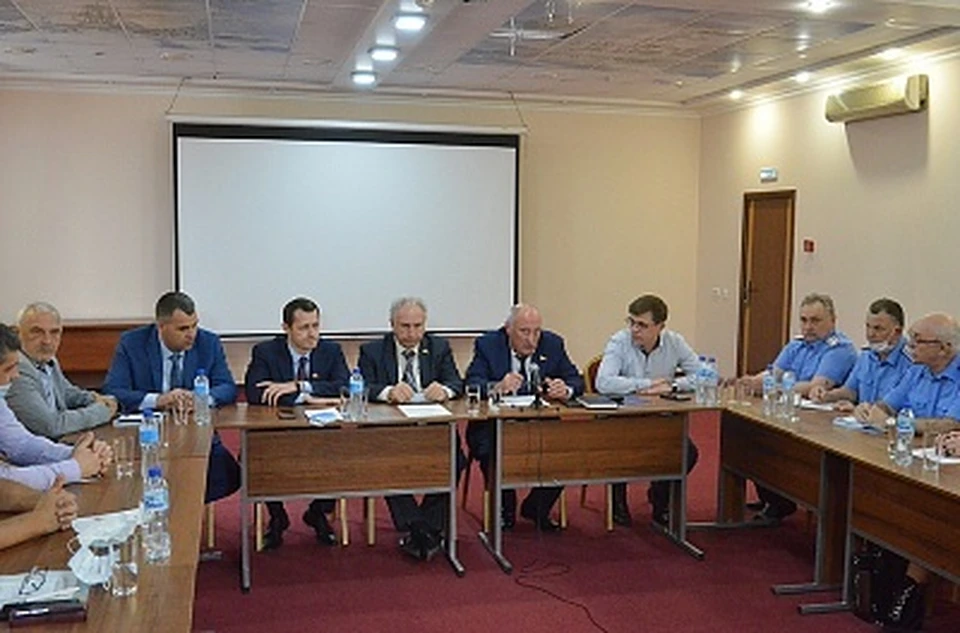 Состоялось межфракционное заседание круглого стола донского парламента на тему «Гордость России – город Азов». Автор фото: пресс-служба ЗС РО