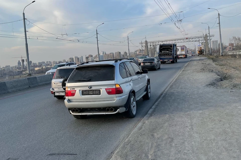 Пока один забалтывал Антона, второй скрутил номера. Фото: предоставлено пострадавшим