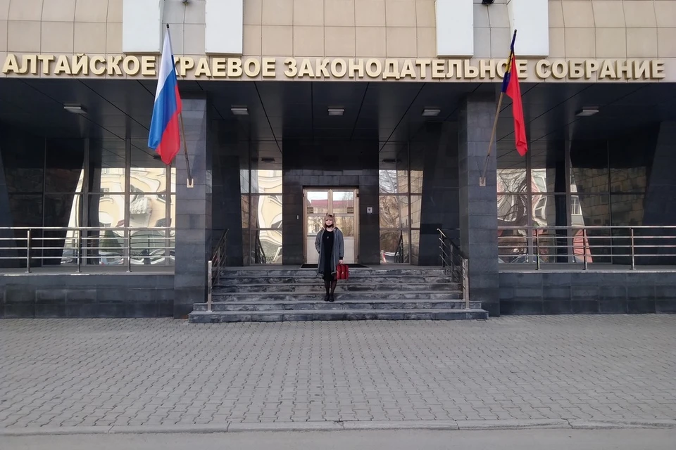 Алешина пока советуется с руководством партии по поводу дальнейших действий. Фото: страница политика в ВК
