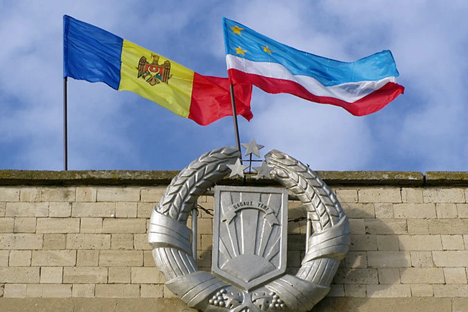 В Молдове Георгиевскую ленту запретили, а вот в Гагаузии ее, наоборот, разрешили.
