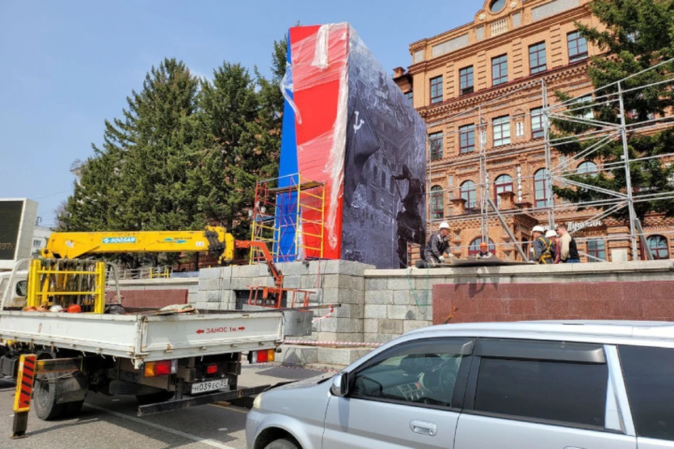 Подобный прецедент случился в Хабаровске впервые за 97-летнее существование памятника. Фото: @khv_news