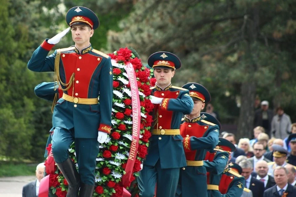 Торжественной церемонией почтили память всех воинов, погибших в годы Великой Отечественной войны. Фото: страница в VK сити-менеджера Алексея Логвиненко