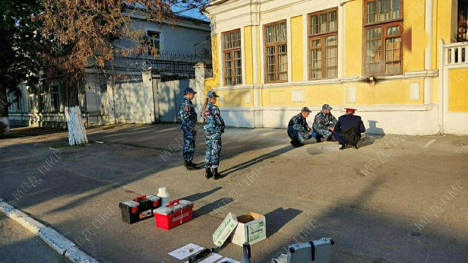 На месте ЧП работают оперативные службы (Фото: МВД Приднестровья).