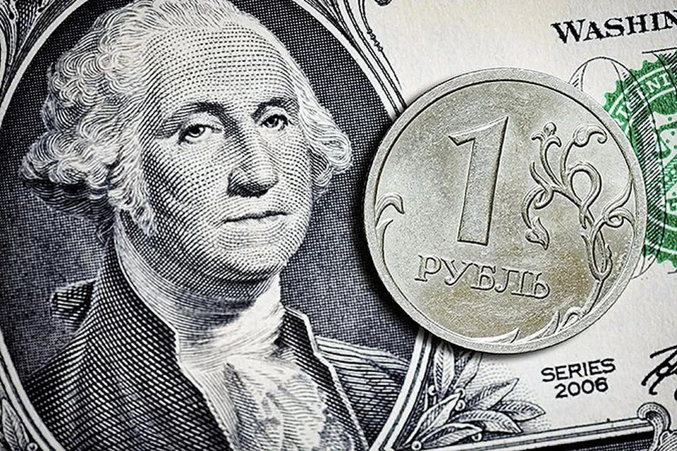 В Китае заявили о разрушительном влиянии рубля на доллар