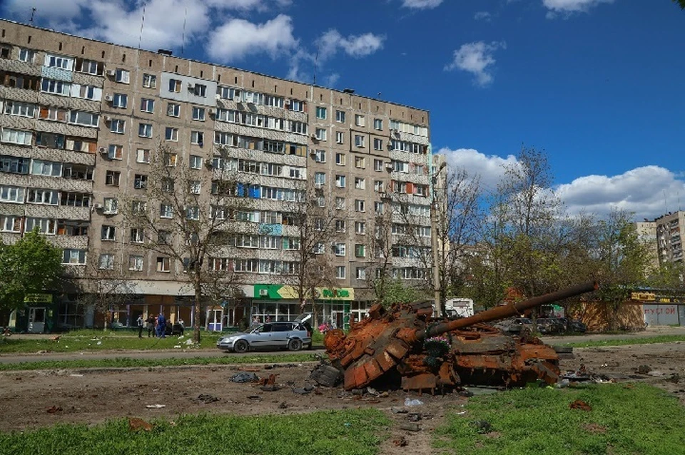 Город возвращается к мирной жизни