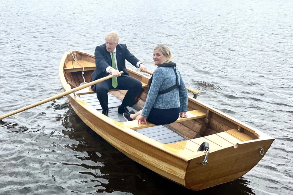 Пользователи стали переживать за судьбу премьер-министра Швеции Магдалены Андерссон. Фото: Twitter