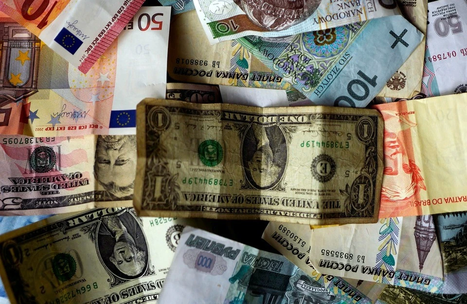 Международные резервы России за неделю сократились на 6,4 млрд долларов