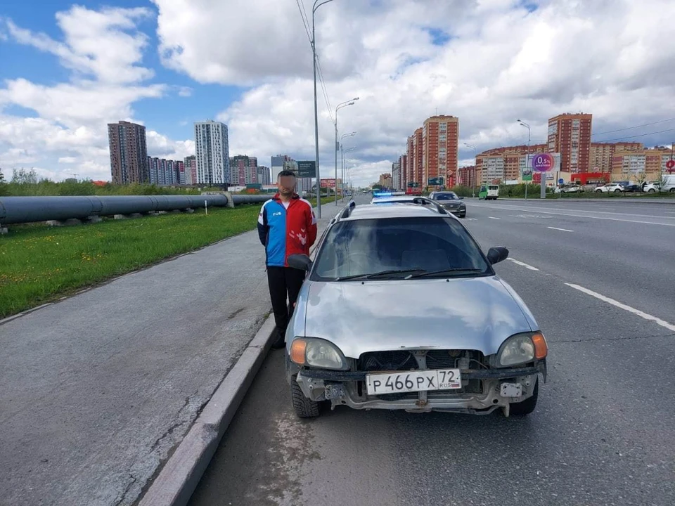 В Тюмени водителя наказали после резонансного видео в соцсетях.