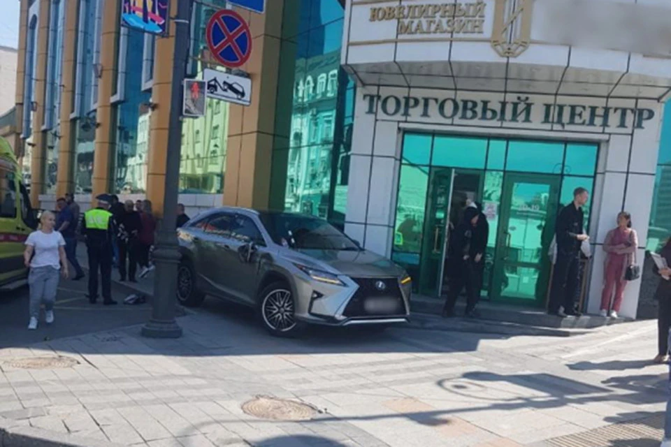 Авария произошла в центре города.