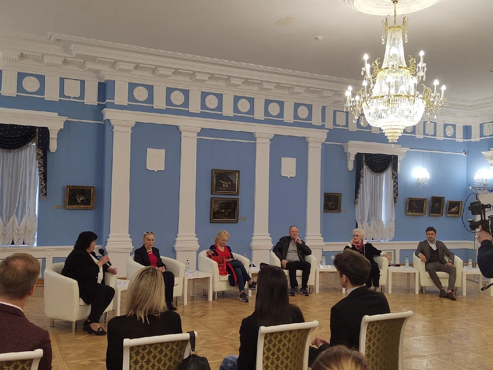 Делегация культурного фонда "Кобзон" в Костроме