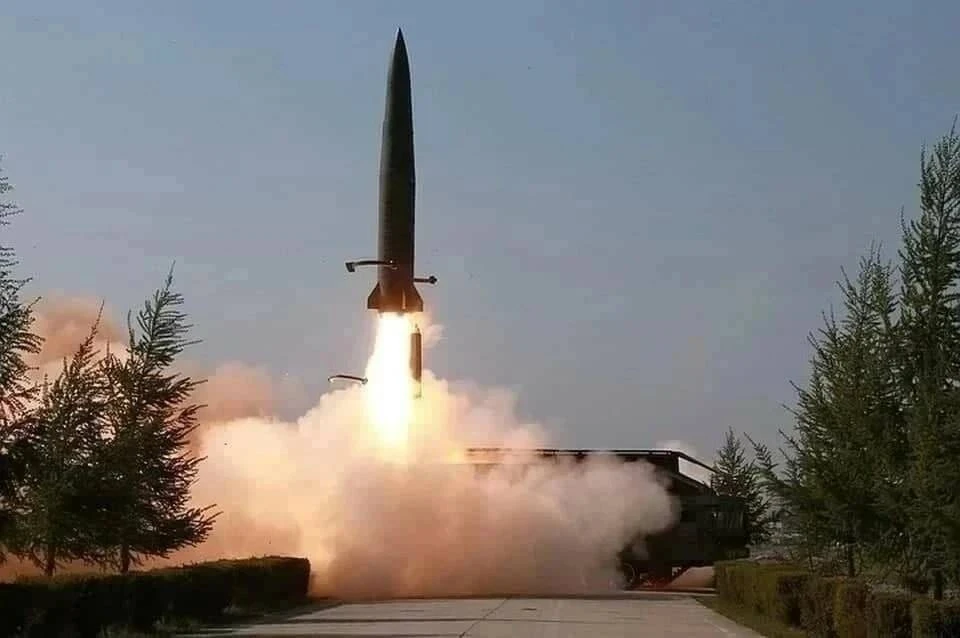 Военные Южной Кореи и США произвели два пуска ракет в ответ на испытания ракет КНДР
