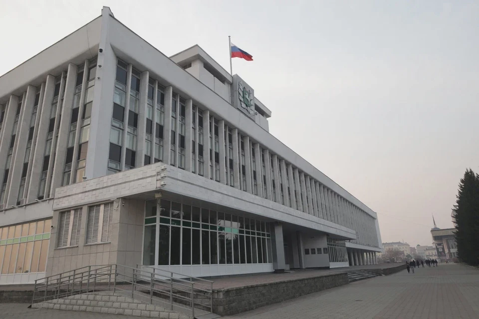 Глава Томской области Владимир Мазур принял отставку замгубернатора по строительству и инфраструктуре Евгения Паршуто.
