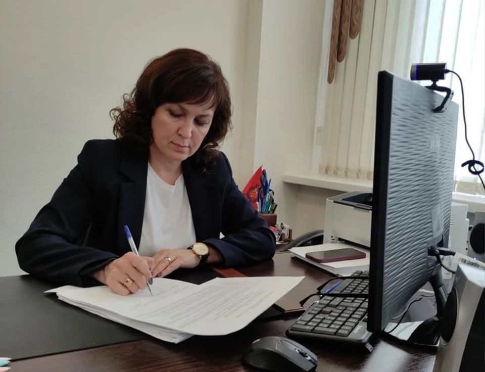 Анжелика Линькова наравне с депутатами и чиновниками должна будет декларировать цифровые финансовые активы, принадлежащие ее семье