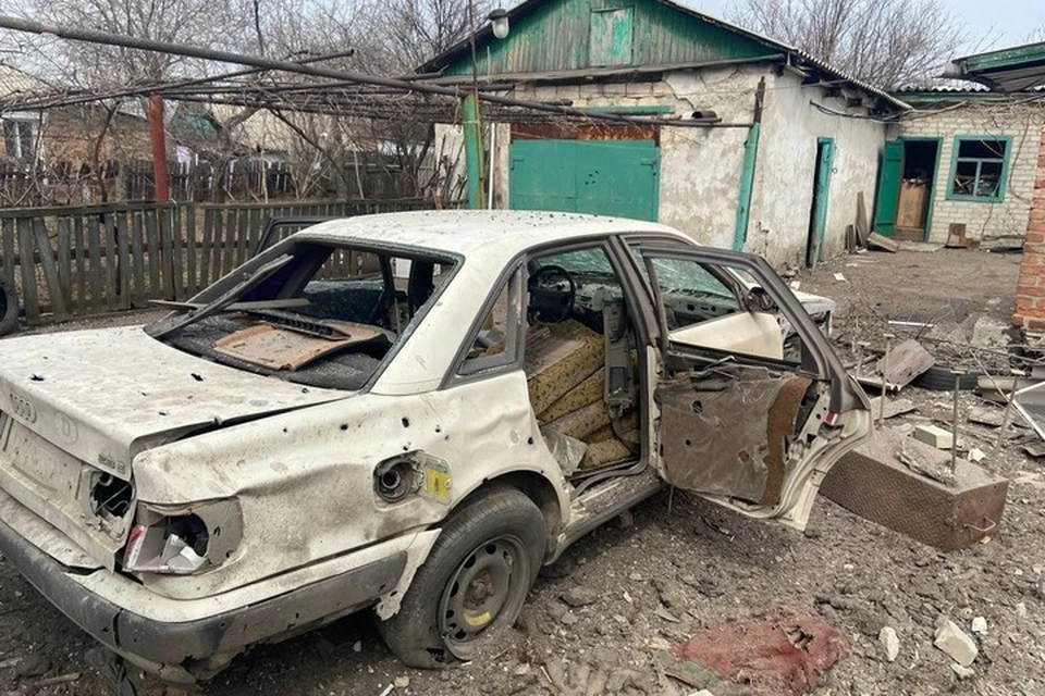 Украинские боевики обстреливают из артиллерии дома мирных жителей. Фото: ТГ/Приходько