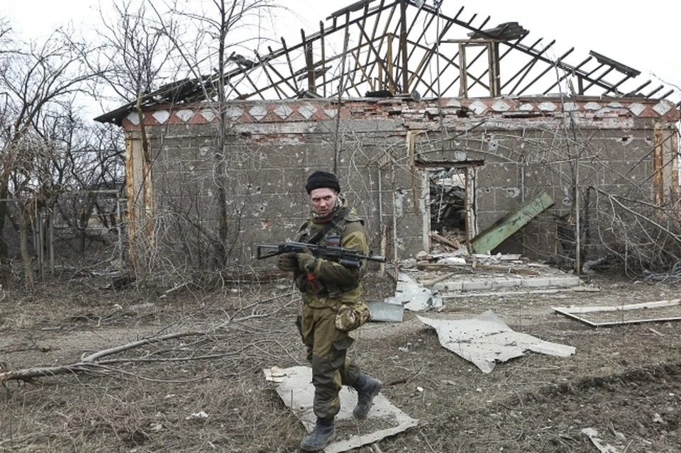 Журналисты попали под обстрел в поселке Веселая гора в Луганской области