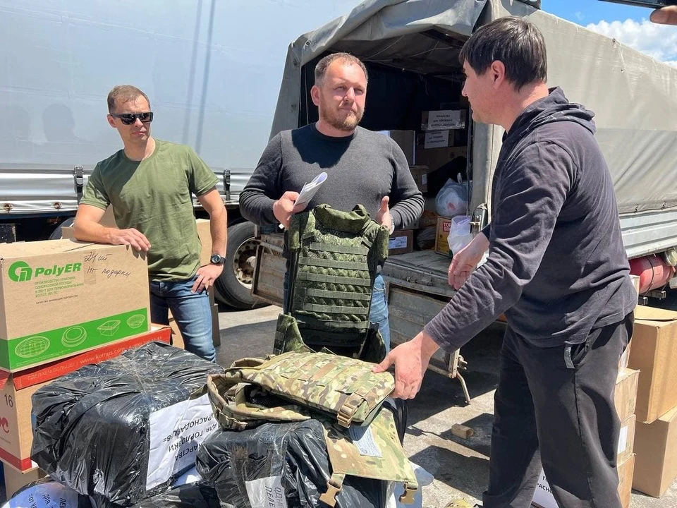 Волонтеры привезли гуманитарку в ДНР