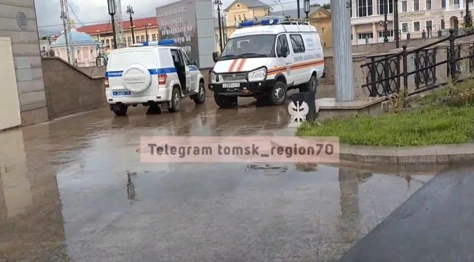 После эвакуации тело было передано правоохранительным органам. Фото: "Регион-70"