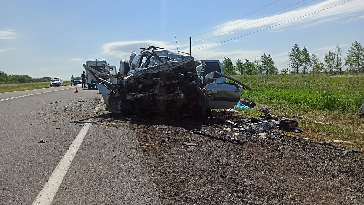 Губернатор сообщил о шестом погибшем в аварии на трассе Оренбург-Орск -  KP.RU