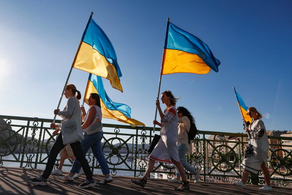 Разве не американцы инспирировали русофобский переворот на Украине под лозунгами вхождения в «миролюбивое» НАТО?