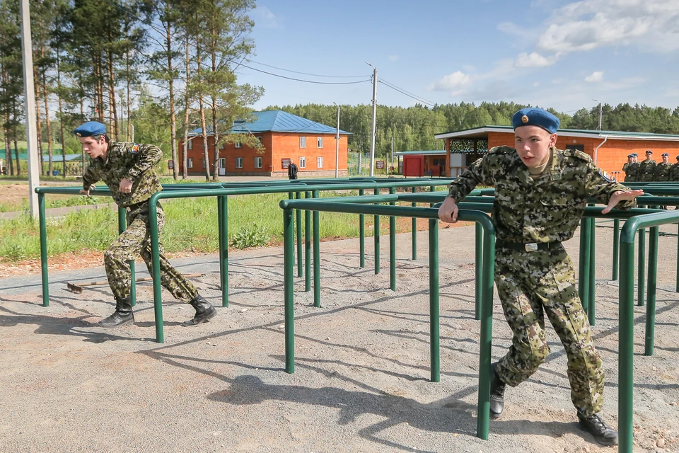 288 детей отдохнут летом 2022 года в военно-патриотическом лагере «Хочу стать десантником». Фото: пресс-служба администрации Нижнего Новгорода.