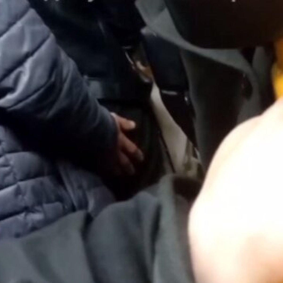 Rubbing in the bus