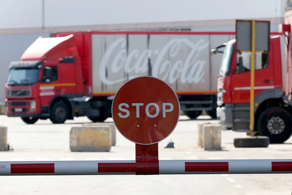 Coca-Cola HBC владеет в России десятью заводами. Фото: Артем Геодакян/ТАСС