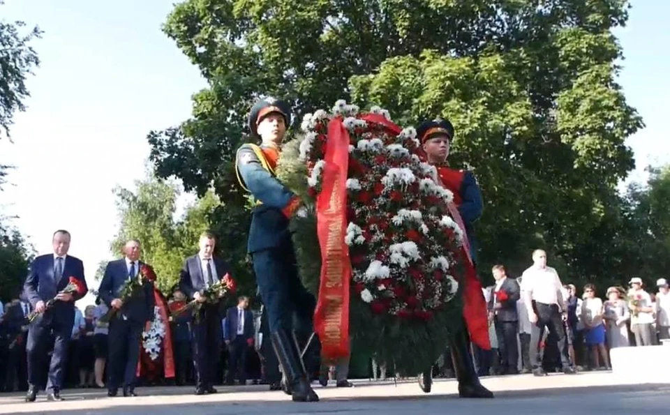 Возложение венка