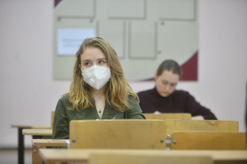 В 2021 году премии получили 32 выпускника