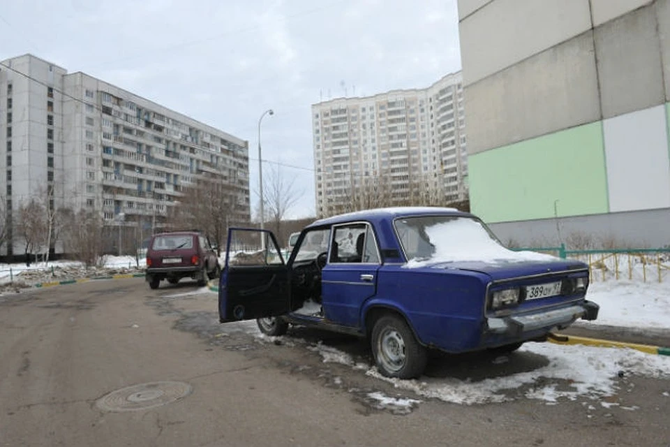 В Калуге украли сломанный автомобиль.