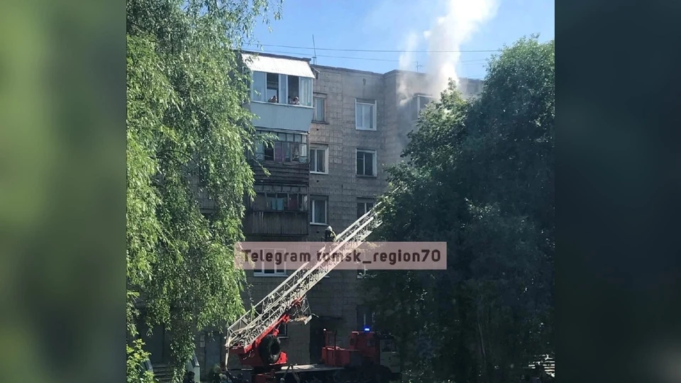 В Томске в среду, 29 июня, в результате пожара погиб трехлетний ребенок. Фото: "Регион-70".