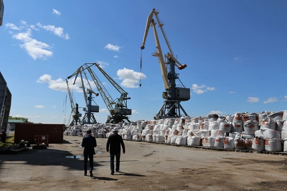 Работники речного и морского транспорта отмечают профессиональный праздник