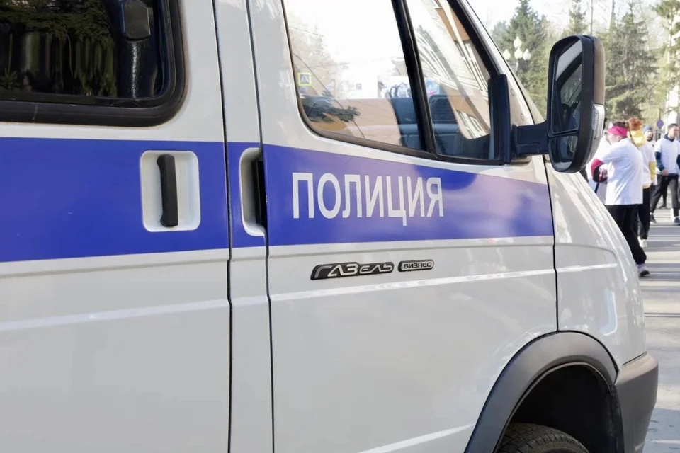 Полиция возбудила уголовное дело после поджога автомобиля на ул. Интернационалистов в Томске.