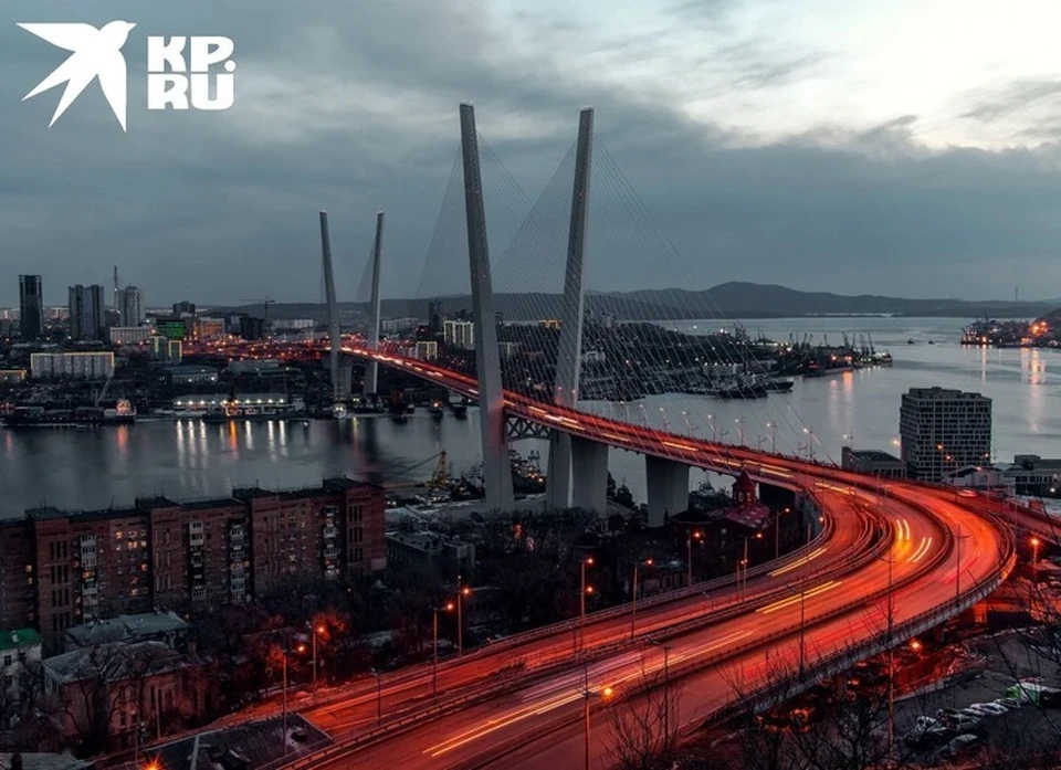 На Золотом мосту временно ограничат движение.