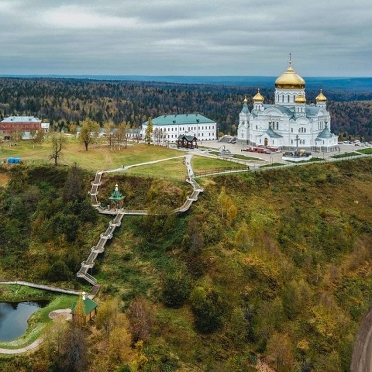 В Пермском крае верующие неделю будут идти Крестным ходом на Белую гору -  KP.RU