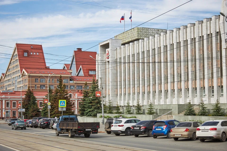 Перми стал. Пермь центр. Ул. Петропавловская, 52. Центр Перми улицы. Пермь ул Петропавловская 53.