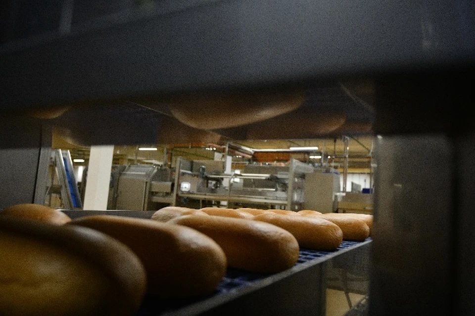 Пострадало не только здание завода, но и продукция