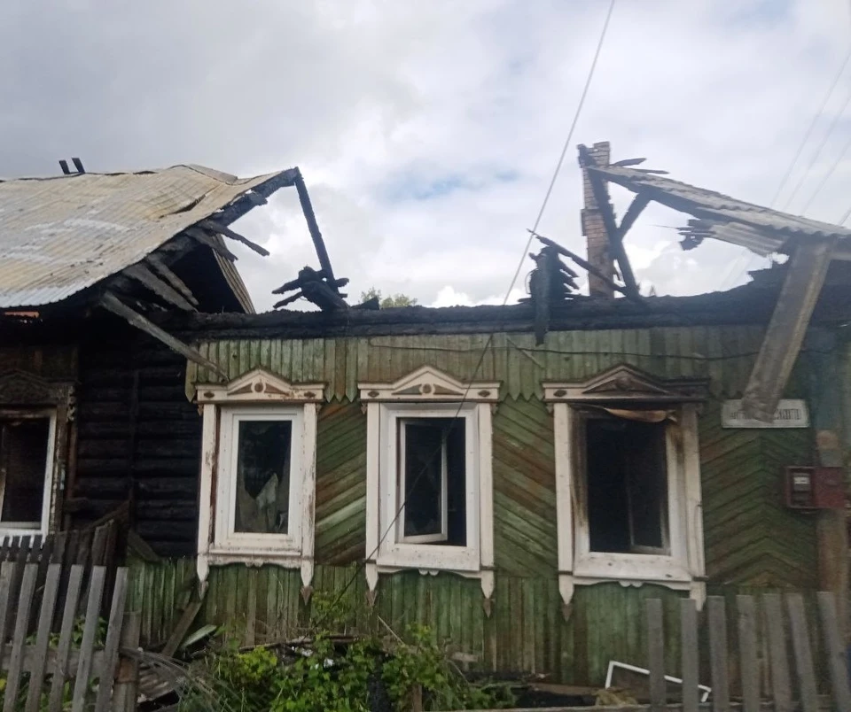 Всё сгорело: многодетная семья из Томска осталась без жилья и вещей. Фото: телеграмм-канал "Южные ворота".