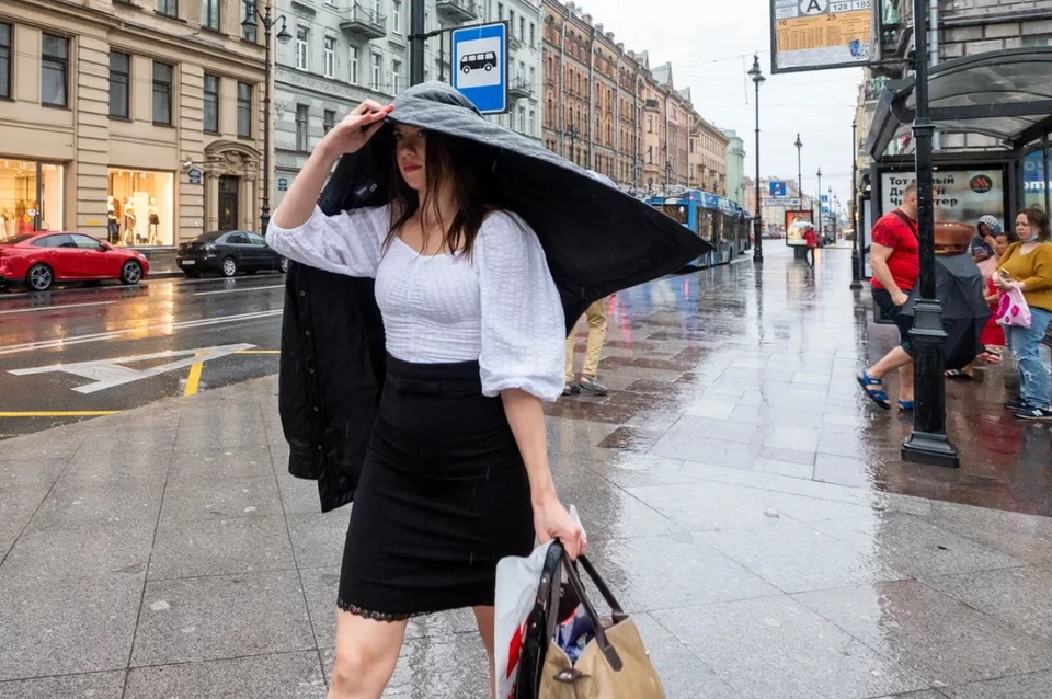 "Водоканал" назвал самые затопленные районы Петербурга во время урагана.