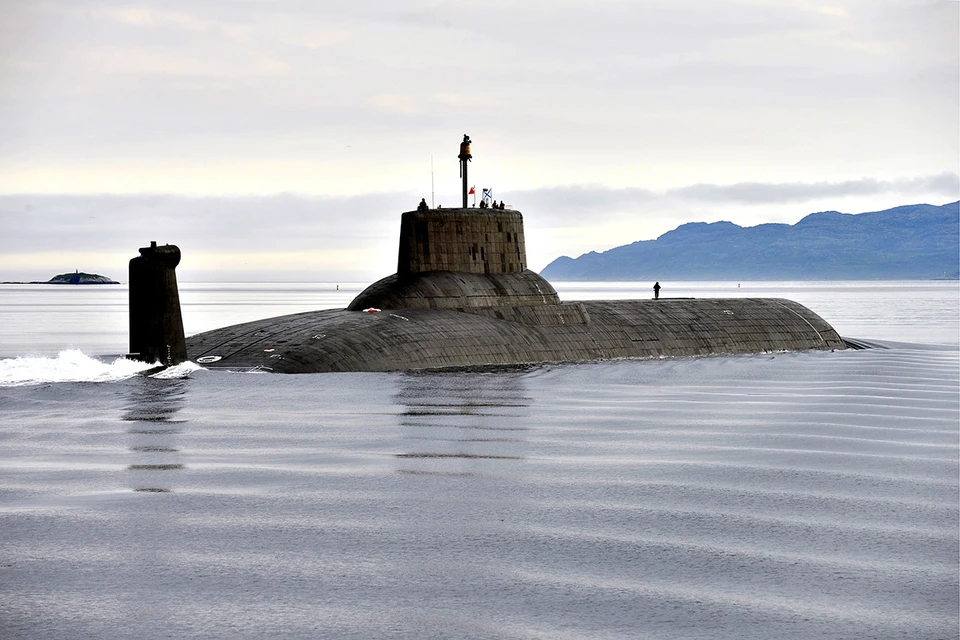 Атомная подводная лодка ТК-208 "Дмитрий Донской" проекта 941 типа "Тайфун". Фото: Лев Федосеев/ТАСС