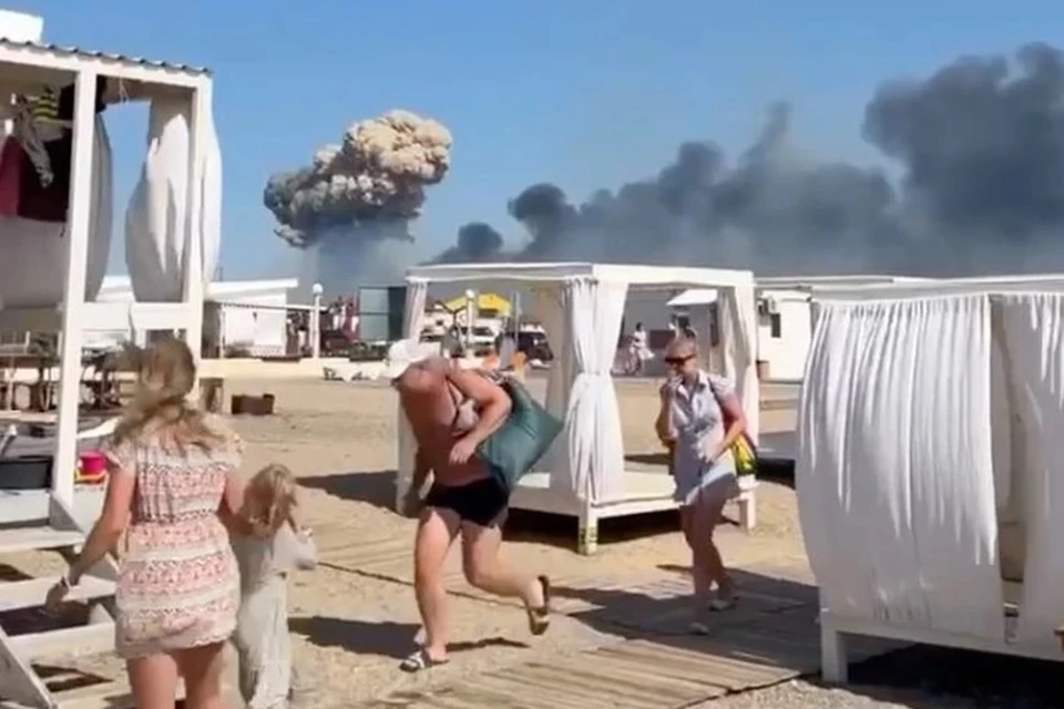 Обстановка на пляжах сразу после того, как прогремел первый взрыв.