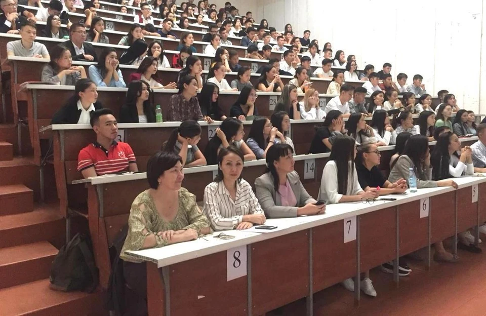 Министр науки и высшего образования также рассказал, филиалы каких зарубежных вузов планируется открыть в Казахстане.