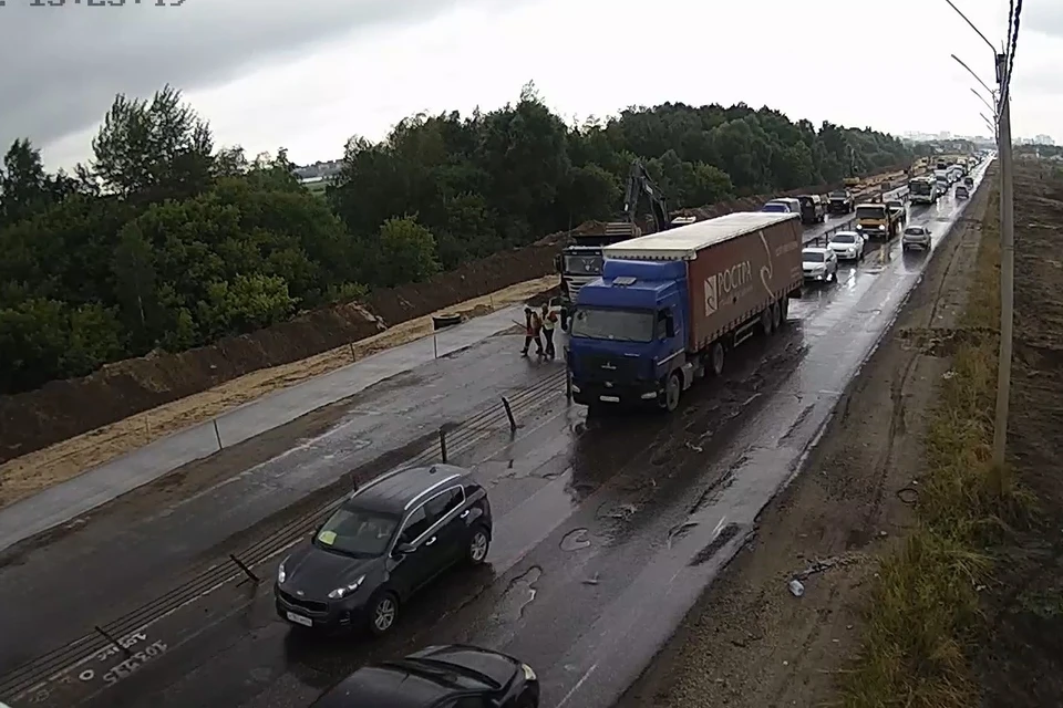 Власти выпустили бодрое видео с ремонта Северной окружной дороги.