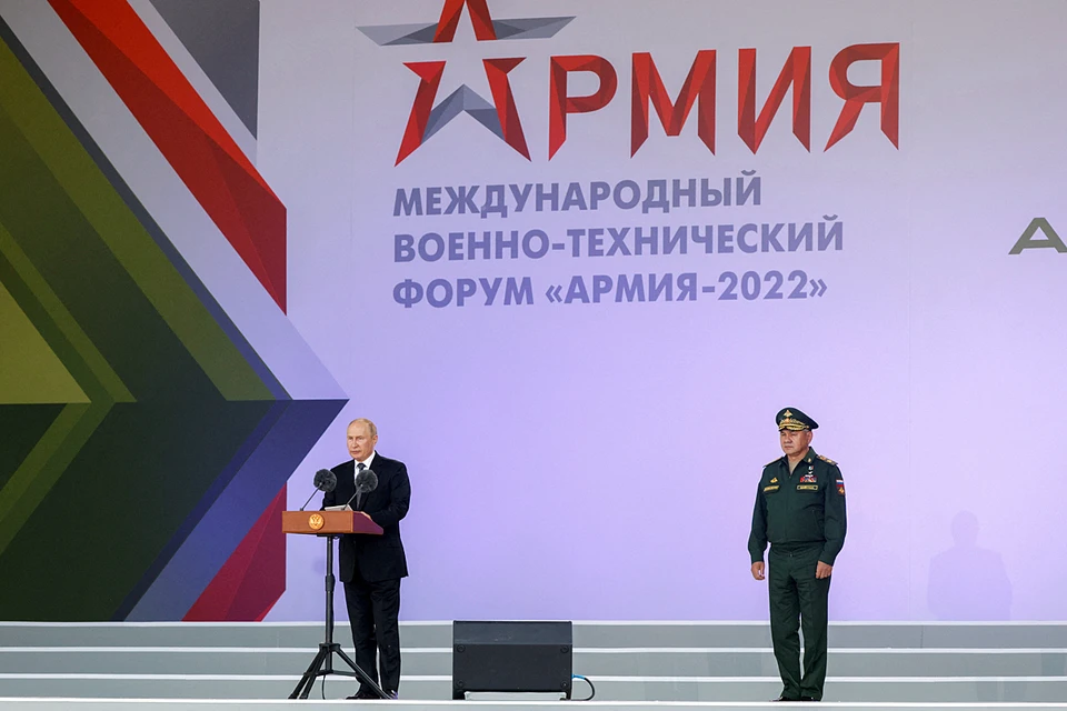 Владимир Путин выступил с речью перед иностранными и нашими участниками