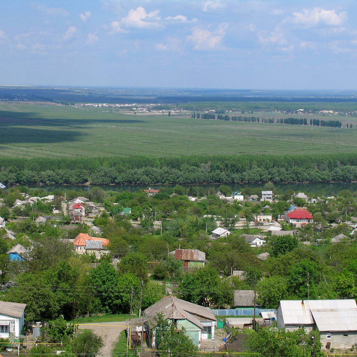 Великое переселение: Чтобы выжить зимой в Молдове, люди бросают в городе  квартиры и бегут в село, некоторые - на дачи - MD.KP.MEDIA