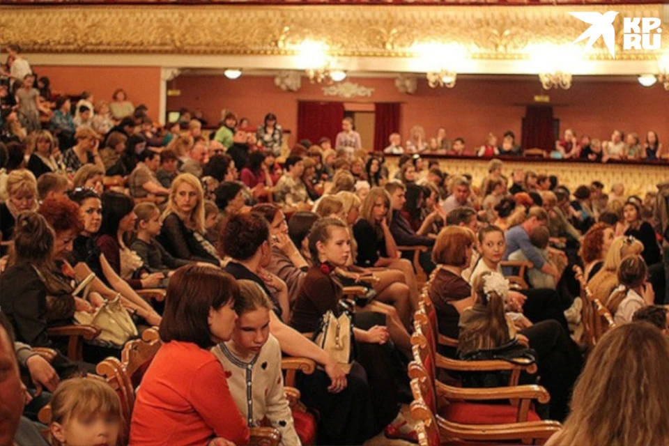 Спектакль уже представили зрителям Санкт-Петербурга, Москвы, Пскова и Владимира.