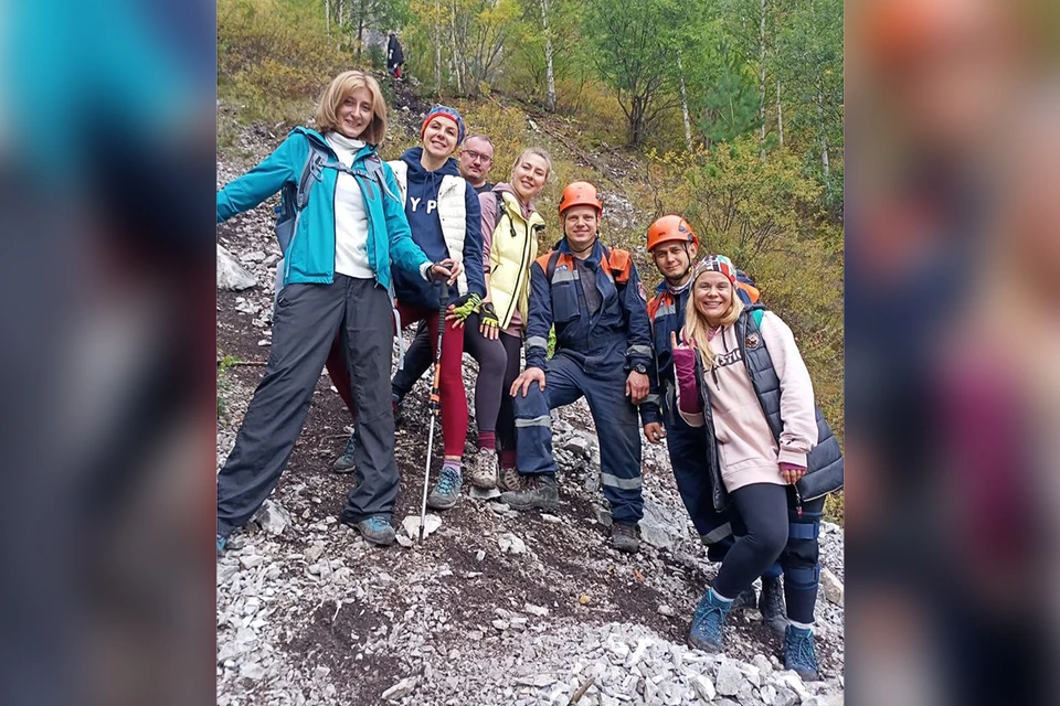 В Красноярском крае в районе Бирюсинского залива со скалы сняли группу из 10 туристов. Фото: Служба спасения Красноярского края