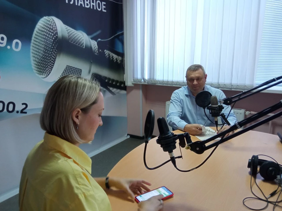 Выступление министра на радио
