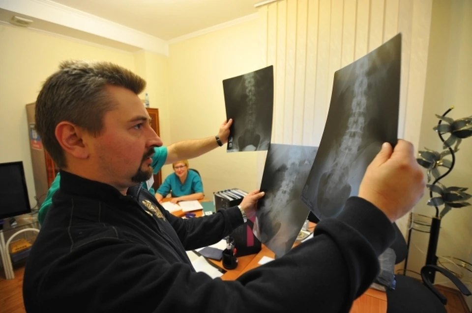 Адвокат задержан при попытке дать взятку судмедэксперту