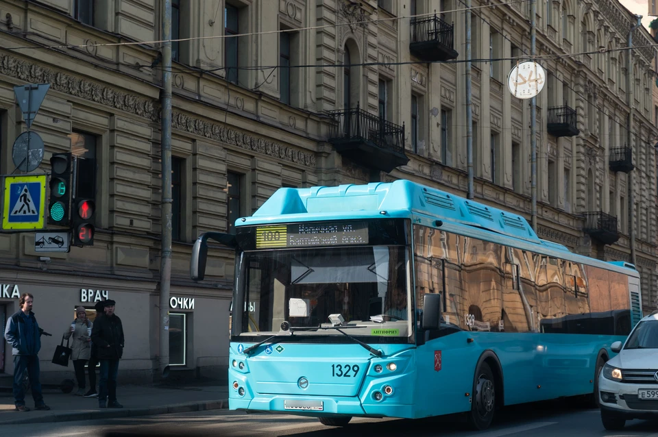 Дополнительный транспорт пустят в Приморском районе Петербурга.