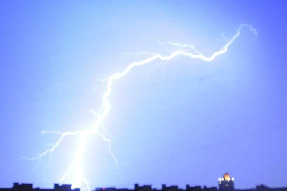 МЧС предупредило о шторме, граде и ливнях в Волгоградской области 14 сентября
